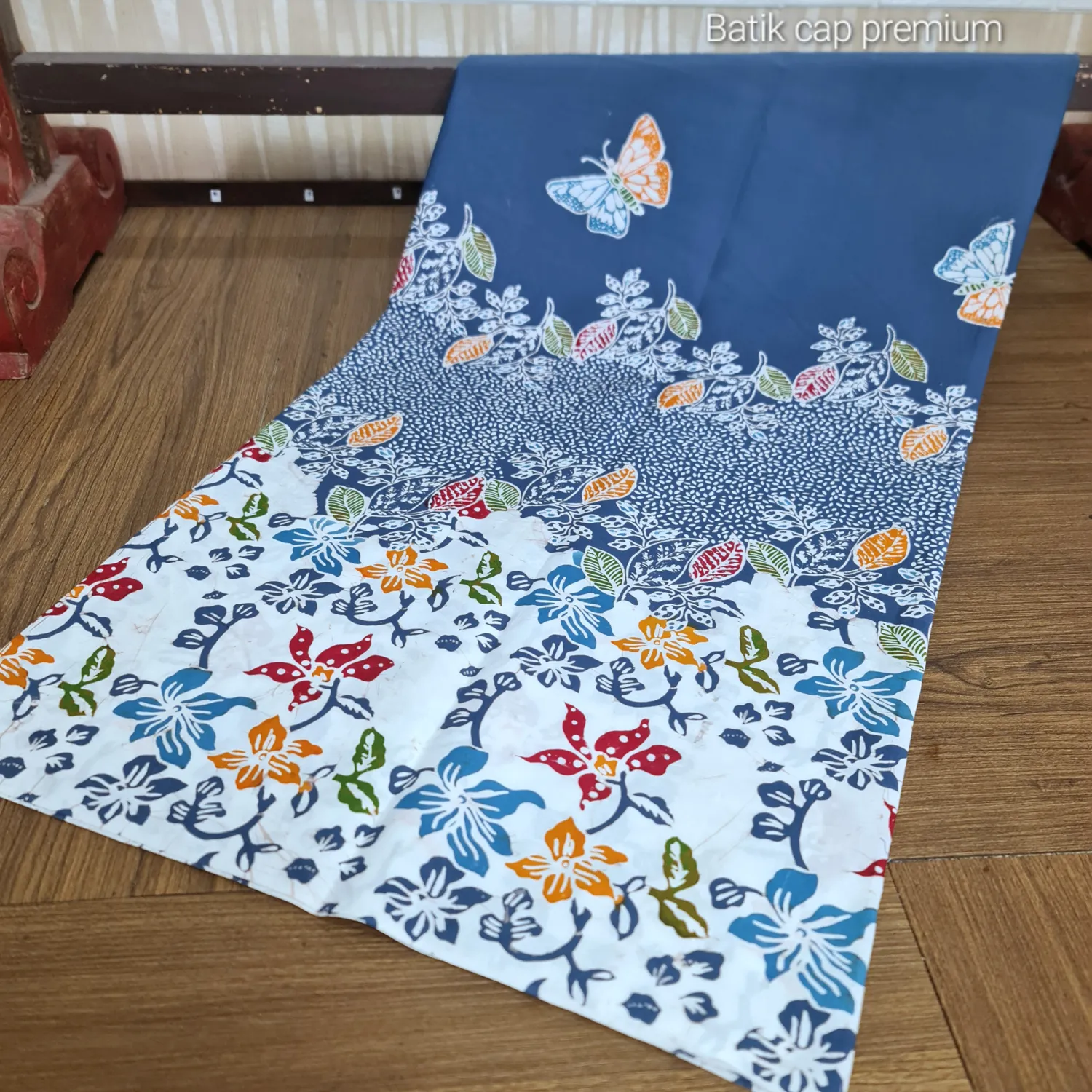 Kain Batik Colet Kupu Buketan Navy